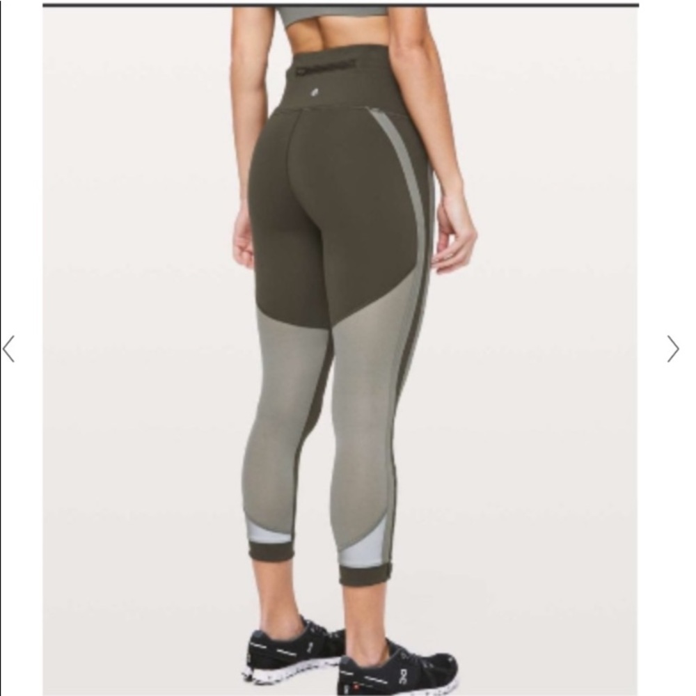 Lululemon zip the line leggings 4 - Picture 3 of 8
